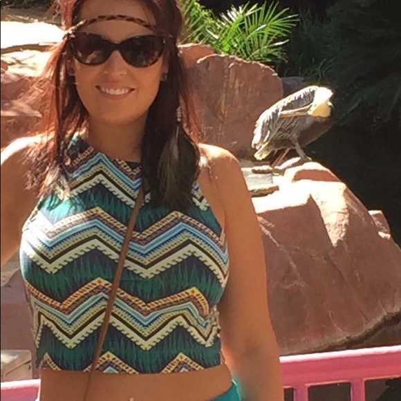 Meet your Posher, Alex - Picture 1 of 2